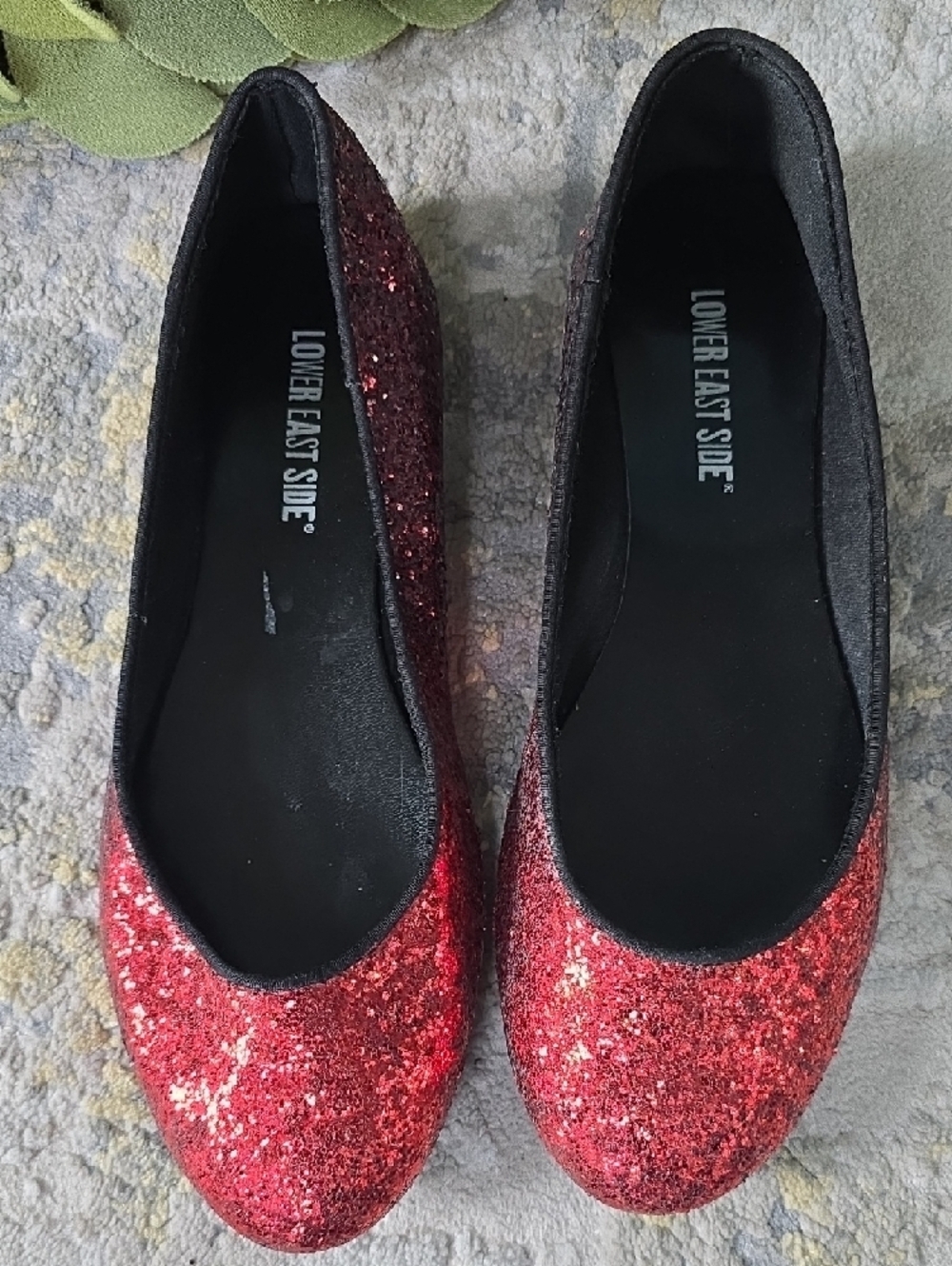 LOWER EAST SIDE Red Glitter Ballet Flats Women's Size 7.5 - Picture 2 of 15